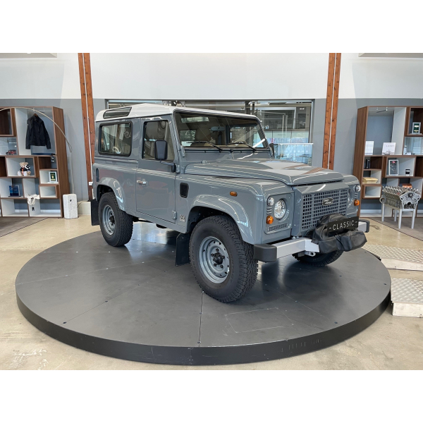 2012 Land Rover Works V8 Daktari